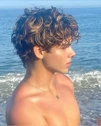 The Best Surfer Hairstyles for Men: A Complete Guide to Beachy Hair image