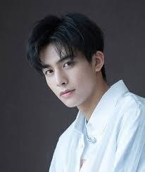 Men's Middle Part: 27 Attractive and Trending Hairstyles image