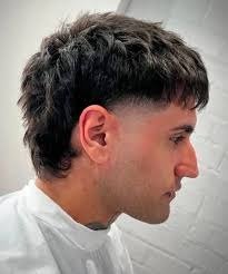 Layered Haircuts for Men: The Ultimate Guide to Style and Texture image