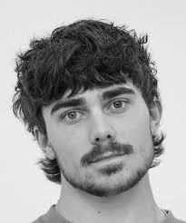 The Mod Cut Hairstyle: A Complete Guide to Modern and Classic Looks image