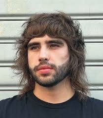 The Mod Cut Hairstyle: A Complete Guide to Modern and Classic Looks image