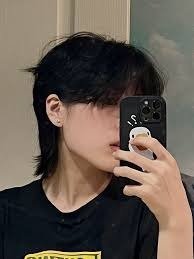 The Two Block Haircut: A Complete Guide to Styles and Maintenance image
