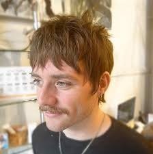 The Mod Cut Hairstyle: A Complete Guide to Modern and Classic Looks image