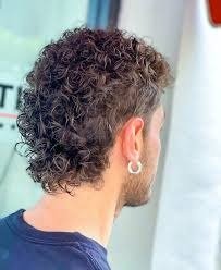 The Mullet Haircut: The Ultimate Guide to Modern and Classic Styles image